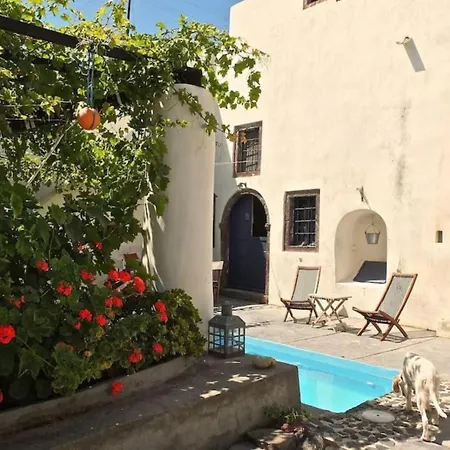 Wineryhouse Where Dreams Live * Foinikia (Santorini)