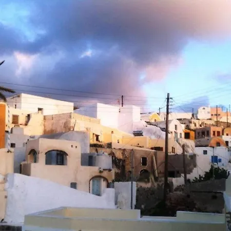 Wineryhouse Where Dreams Live * Foinikia (Santorini)